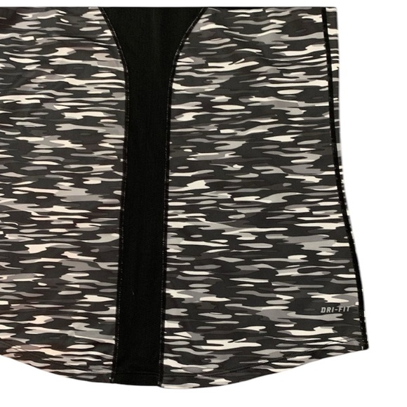 Nike Dri Fit Racerback Black White Camo Workout Athletic Tank Top Size Medium - Picture 5 of 8